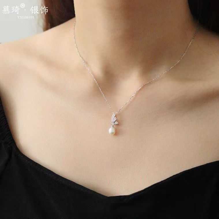 Delicate necklace