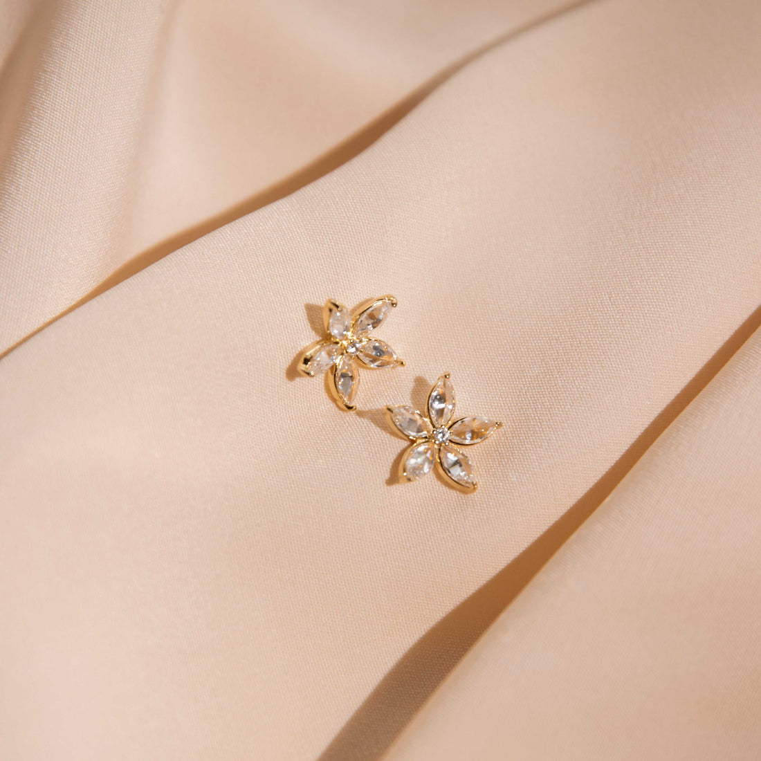 Sparkling flower